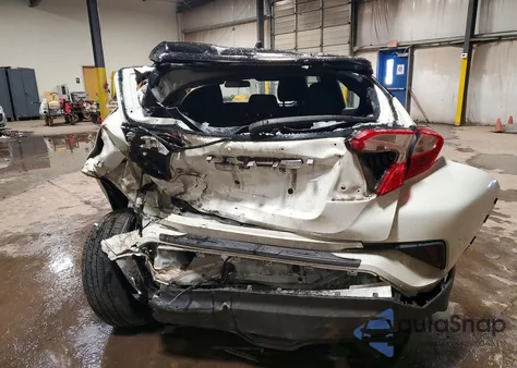 2020 Toyota C-Hr Xle z USA, uszkodzony, nr VIN NMTKHMBX1LR105536